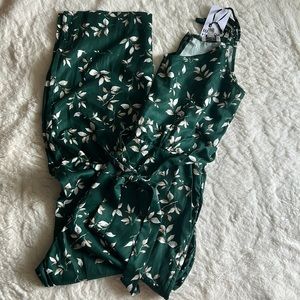 Unique Vintage green/white floral jumpsuit, M